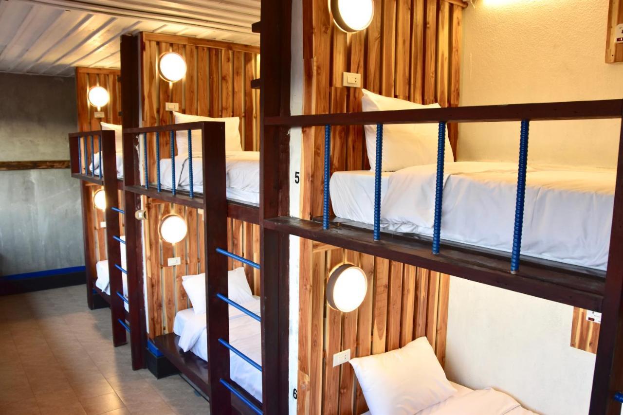 Mad Monkey Luang Prabang (Adults Only) Hostel Exterior photo