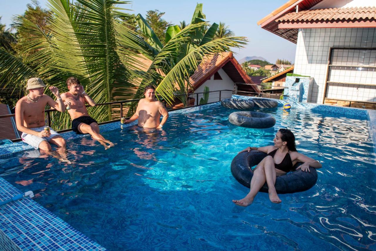 Mad Monkey Luang Prabang (Adults Only) Hostel Exterior photo