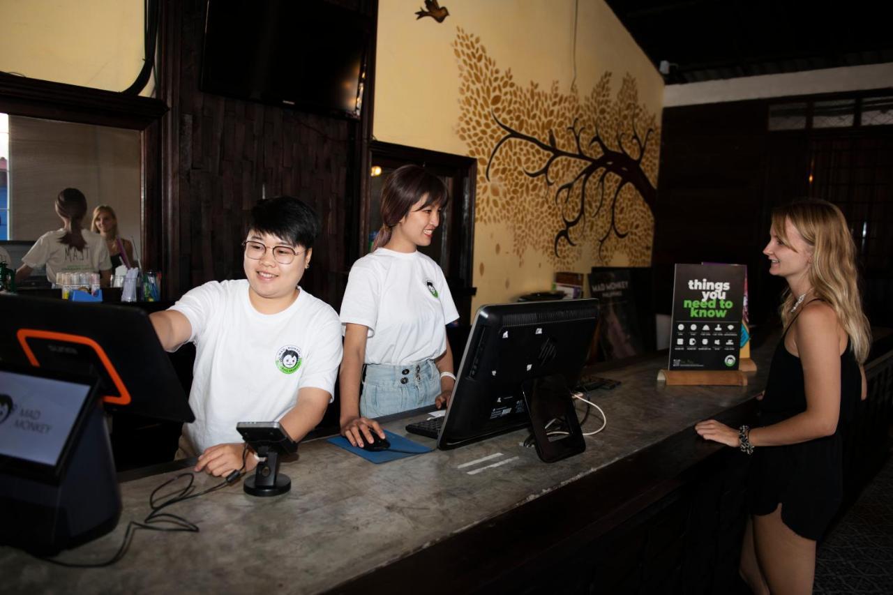 Mad Monkey Luang Prabang (Adults Only) Hostel Exterior photo