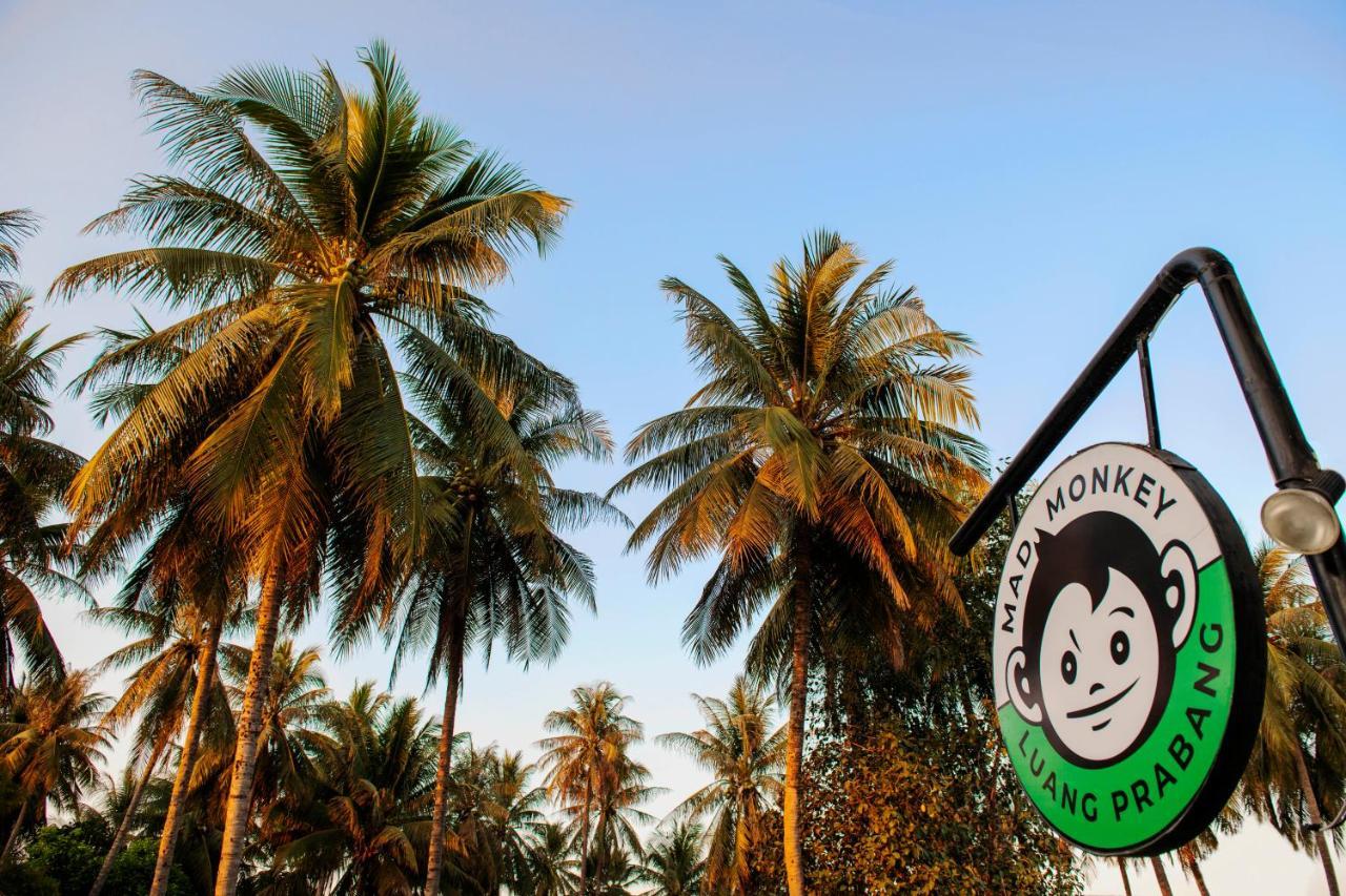 Mad Monkey Luang Prabang (Adults Only) Hostel Exterior photo