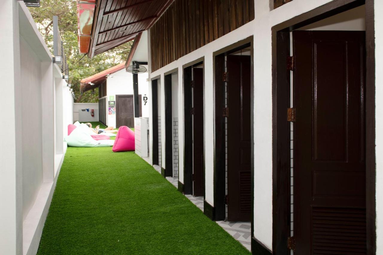 Mad Monkey Luang Prabang (Adults Only) Hostel Exterior photo