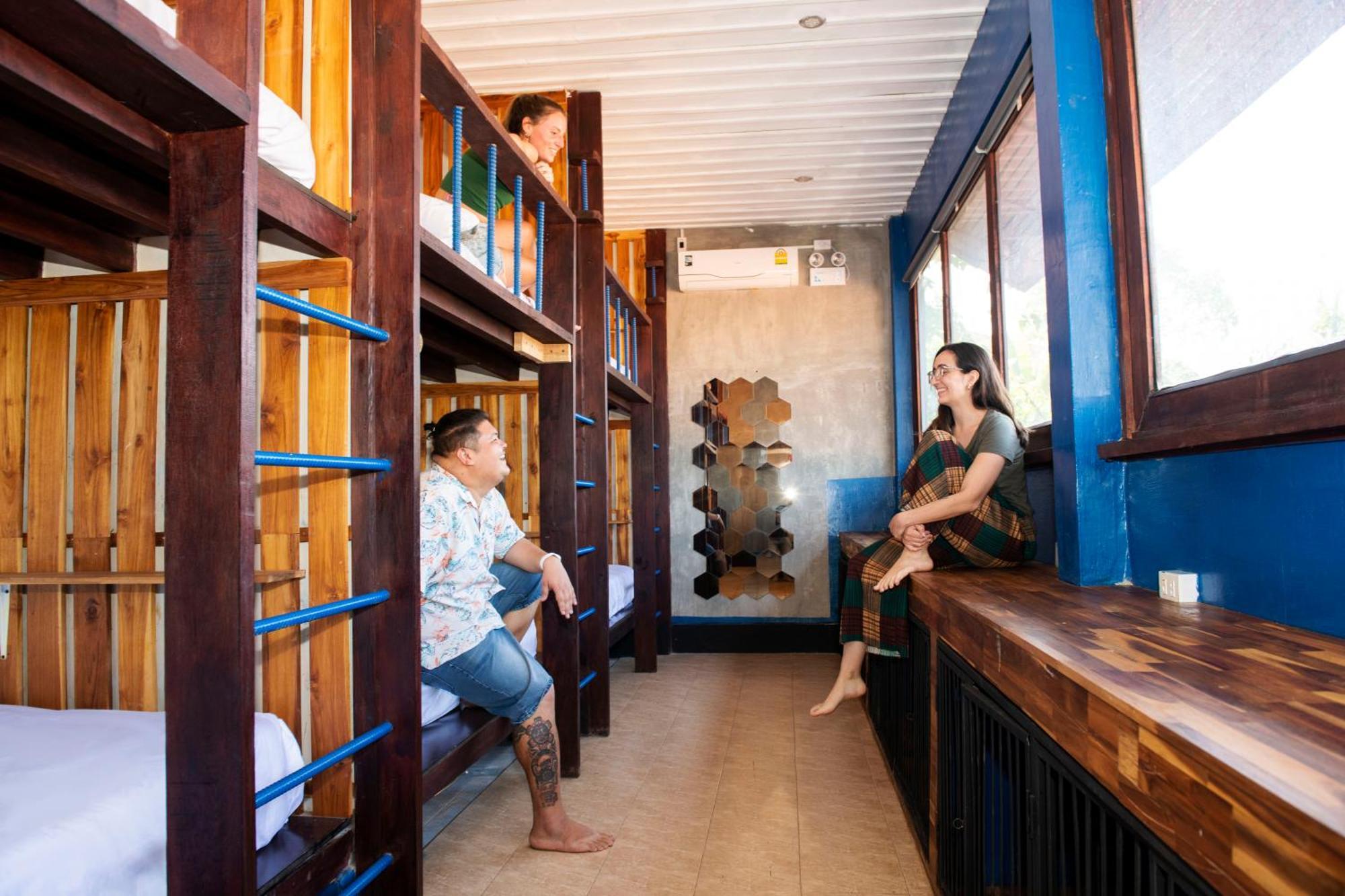 Mad Monkey Luang Prabang (Adults Only) Hostel Exterior photo