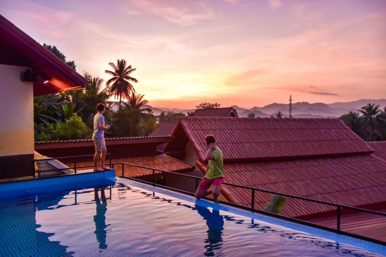 Mad Monkey Luang Prabang (Adults Only) Hostel Exterior photo